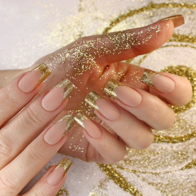 acrylic nail service image